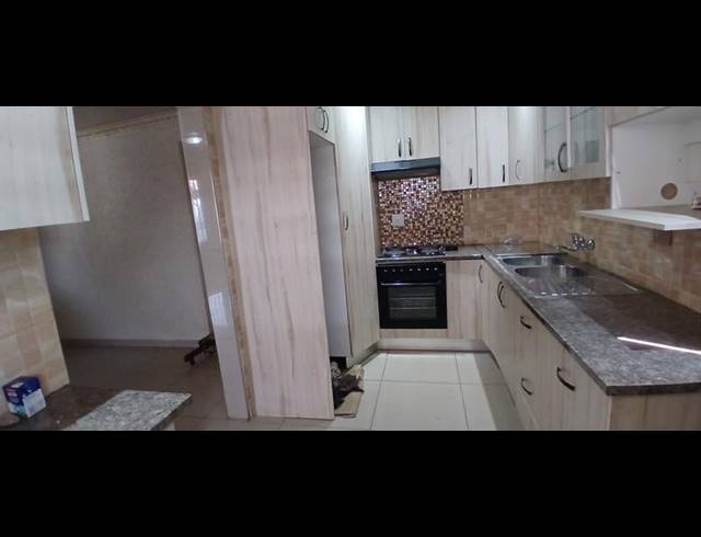 4 BEDROOM PROPERTY TO RENT IN PROTEA GLEN EXT